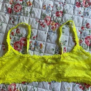 NWT Skims skimpy scoop bralette, stretch lace, 4X